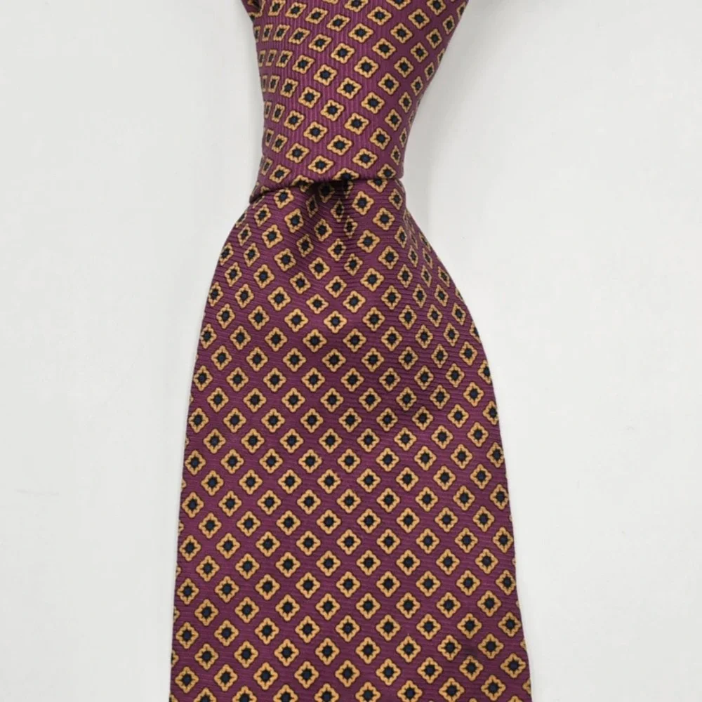 Brooks Brothers Makers 100% Silk Tie Purple Maroon Gold Diamond Necktie‎